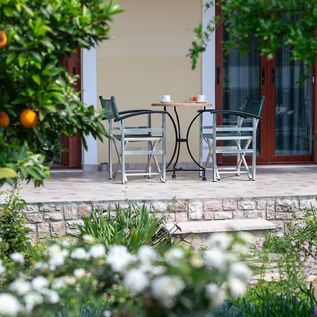 Апартаменты Pappas Family House
